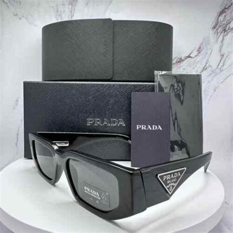 prada sonnenbrille quadratisch|Prada.